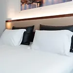 فندق Westotel - Paris Val-d'oise تافيرني