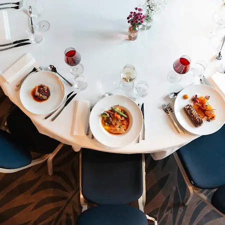 Westotel - Paris Val-d'oise Hotel 4*