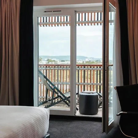 Westotel - Paris Val-d'oise 4*