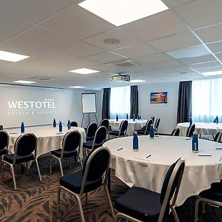 Hotell Westotel - Paris Val-d'oise