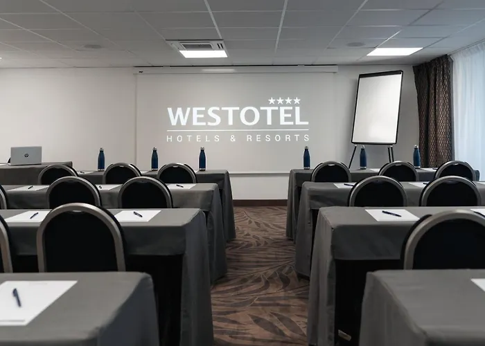 Westotel - Paris Val-d'oise Taverny