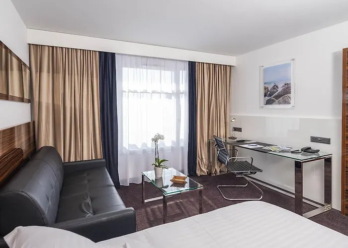 Westotel - Paris Val-d'oise 4*